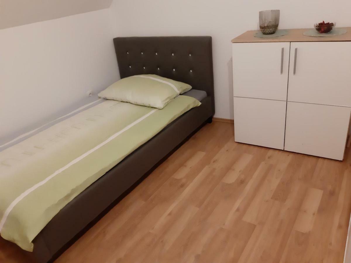 Privatzimmer Roland Hutten Dış mekan fotoğraf